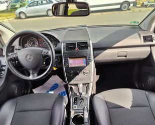 Mercedes-Benz Mercedes-Benz A -Klasse A 200 Klima Navi PDC Teill Gebrauchtwagen