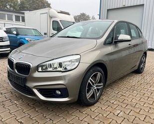 BMW BMW 220d xDrive Sport Line HEAD-UP RFKAM LED AHK 8 Gebrauchtwagen