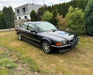 BMW BMW 750i A - Gebrauchtwagen