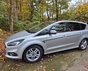 Ford Ford S-Max 2,0TDCi Bi-Turbo 154kW Titanium PShift. Gebrauchtwagen