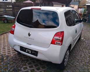 Renault Renault Twingo Night & Day 1.2 16V eco2 56kW Night Gebrauchtwagen