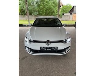 VW Volkswagen Golf VIII Lim. Active DSG Navi RFK Gebrauchtwagen