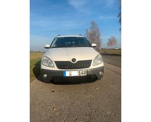 Skoda Skoda Roomster 1.2l TSI 63kW Scout Gebrauchtwagen