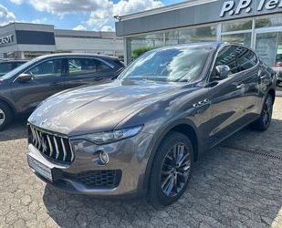 Maserati Maserati Levante Diesel 3.0 V6 202kW, Allrad, Voll Gebrauchtwagen