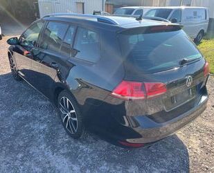 VW Volkswagen Golf 1.6 TDI CUP Variant,Pano,Park,Nav Gebrauchtwagen