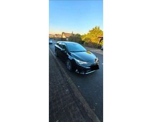 Toyota Toyota Avensis 2,0-l-D-4D Edition S+ Touring Sport Gebrauchtwagen