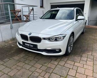 BMW BMW 320i Touring Luxury Line P. Auto. Lux... Gebrauchtwagen