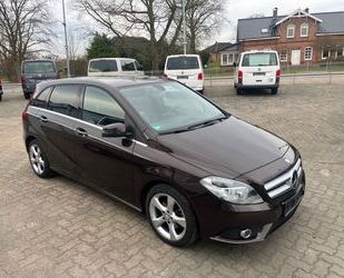 Mercedes-Benz Mercedes-Benz B 200 Urban Aut. Leder/NaviXenon/RFK Gebrauchtwagen