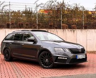 Skoda Skoda Octavia 2.0 TDI DSG RS Combi Gebrauchtwagen