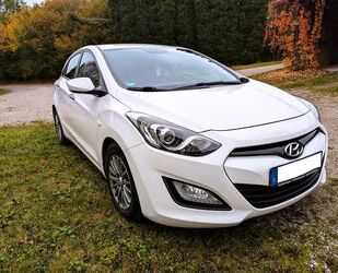 Hyundai Hyundai i30 1.4 CRDi / 8 Monate TÜV + neue Winterr Gebrauchtwagen