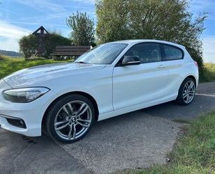 BMW BMW 116d Advantage, Klima, SHZ, Navi Gebrauchtwagen