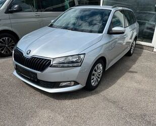 Skoda Skoda Fabia Combi TSI Ambition/PDC/KLIMA/CARPLAY.. Gebrauchtwagen