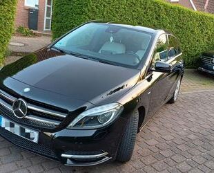 Mercedes-Benz Mercedes-Benz B 200 Automatik, Comand, AHK, Memory Gebrauchtwagen