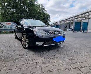 Ford Ford Mondeo 3,0 V6 Ghia X Ghia X Gebrauchtwagen