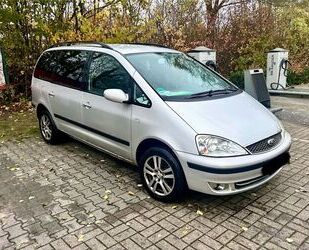 Ford Ford Galaxy 1.9TDI 85 kW Ghia 7-sitzig Ghia Gebrauchtwagen