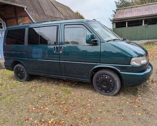 VW Volkswagen T4 Caravelle 2.5 TDI 111kW Standard Gebrauchtwagen