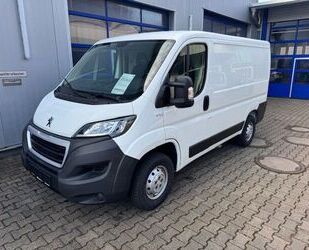 Peugeot Peugeot Boxer Kasten 328 L1H1 Pro BlueHDi 120 Stop Gebrauchtwagen