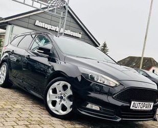 Ford Ford Focus Turnier ST*LEDER*NAVI*KAMERA*BI-XENON* Gebrauchtwagen