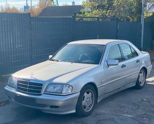 Mercedes-Benz Mercedes-Benz C 180 SPORT AUTOMATIK Gebrauchtwagen