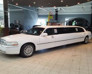 Lincoln Lincoln Town Car Stretchlimousine BAR Leder Tempo Gebrauchtwagen