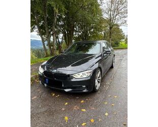 BMW BMW 320i Luxury Line Luxury Line Gebrauchtwagen