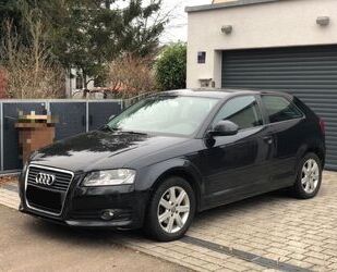 Audi Audi A3 1.6 Attraction Klima PDC Sitzheizung Gebrauchtwagen