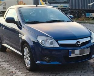 Opel Opel Tigra 1.8 fast neue Alwetterreifen tüv 12.20 Gebrauchtwagen