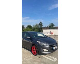 Hyundai Hyundai i30 blue 1.6 CRDi Gebrauchtwagen