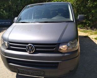 VW Volkswagen T5 Caravelle 2015LANG 9Sitzer Klima Tüv Gebrauchtwagen