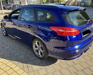 Ford Ford Focus 2,0 EB ST Leder-Sport-Paket Turnier ST Gebrauchtwagen