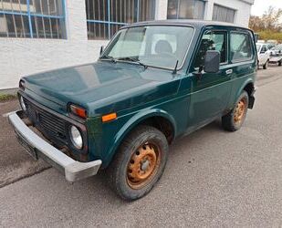 Lada Lada Niva Only*4x4*WENIG KM*AHK*1.HAND* Gebrauchtwagen