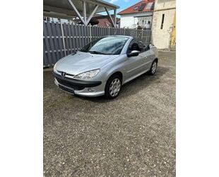 Peugeot Peugeot 206 CC Tendance 110 Tendance. 2 mal Gebrauchtwagen