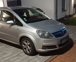 Opel Opel Zafira 1.9 CDTI 110kW Cosmo Autom 7 Sitze AH Gebrauchtwagen