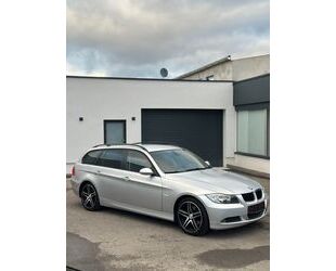 BMW BMW 320i Touring Service NEU- HU05/2025/COC Gebrauchtwagen