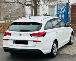 Hyundai Hyundai i30 1.0 T-GDI-1A-Zustand-Service Neu-Steue Gebrauchtwagen