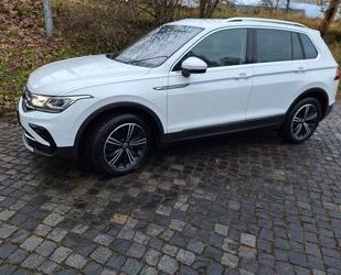 VW Volkswagen Tiguan 2.0 TDI DSG 4MOTION Elegance,Gar Gebrauchtwagen