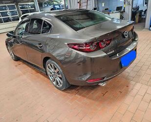 Mazda Mazda 3 FASTBACK 2.0 e-SKYACTIV-X M-Hybrid Gebrauchtwagen