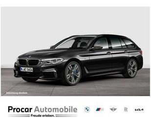 BMW BMW M550d xDrive PANO+H/K+HuD+STANDHZG+DA PLUS+PA Gebrauchtwagen