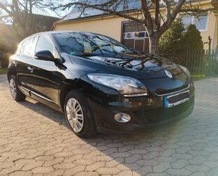 Renault Renault Megane Paris ENERGY TCe 115 Start & Stop P Gebrauchtwagen