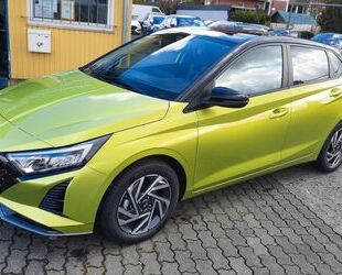 Hyundai Hyundai i20 1.0T DCT-KLIMA-LED-ALU-SHZ-LHZ-APP-PDC Gebrauchtwagen