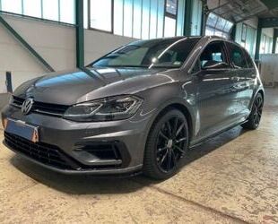 VW Volkswagen Golf VII Lim. R /4Motion/Kamera/ACC/App Gebrauchtwagen