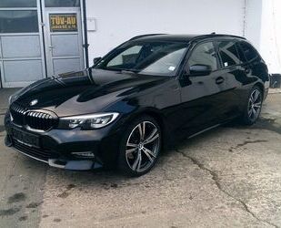 BMW BMW 320d Sport Line H&K HUD Lenkradheizung19