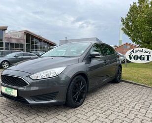 Ford Ford Focus Lim. Ambiente 1.0 Gebrauchtwagen