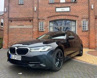 BMW BMW 520 D. Touring Pano/Headup/Leder/Sitzlüftung Gebrauchtwagen