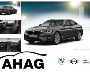 BMW BMW 530e xDrive Navi Leder Bluetooth PDC MP3 Schn. Gebrauchtwagen