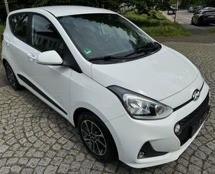 Hyundai Hyundai i10 1.2 Passion Plus Navigation Tempomat P Gebrauchtwagen