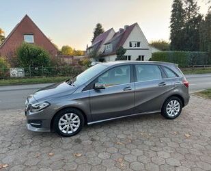 Mercedes-Benz Mercedes-Benz B 180 CDI Style Euro6 Auto *Navi+8xA Gebrauchtwagen