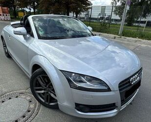 Audi Audi TT Coupe/Roadster 2.0 S-Line/Navi/Xenon Gebrauchtwagen