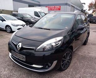 Renault Renault Grand Scenic Bose EditionTCe130 NAV,AHK,FA Gebrauchtwagen