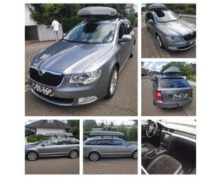 Skoda Skoda SUPERB COMBI 2.0TDI DSG ELEGANCE*XEN*NAV*PAN Gebrauchtwagen